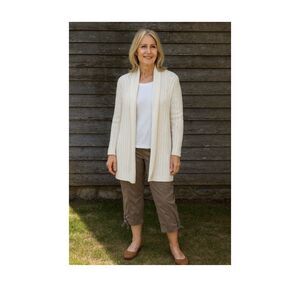 Chico’s size S (.05) taupe cargo capris.